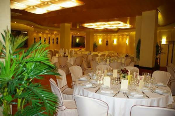 Hotel Las Eras Сафра Екстериор снимка